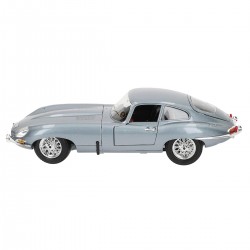 Автомодель - Jaguar E-Type Coupe (1961) (1:18) фото-2