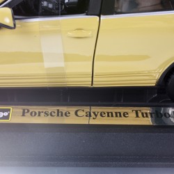 Автомодель - Porsche Cayenne Turbo (1:24) фото-6