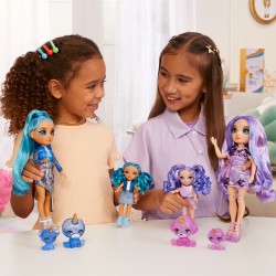 Ігровий набір з лялькою Rainbow High серії Littles - Веселка фото-7