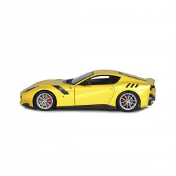 Автомодель - Ferrari F12Tdf (асорті жовтий, червоний, 1:24) фото-1