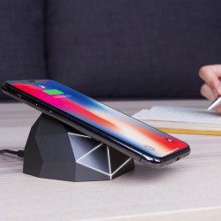 Беспроводное Зарядное Устройство Xoopar - Geo Dock (Черное С Белой Led-Подсветкой) фото-1